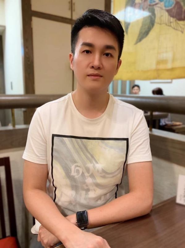 岁月流逝的第一张照片--香港上门女婿服务网