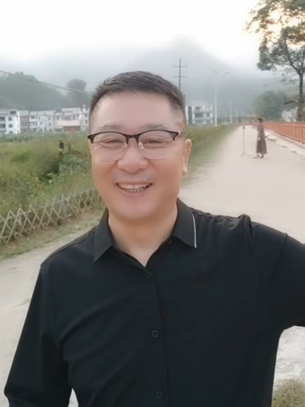 在這裡等你的第四张照片--香港上门女婿服务网