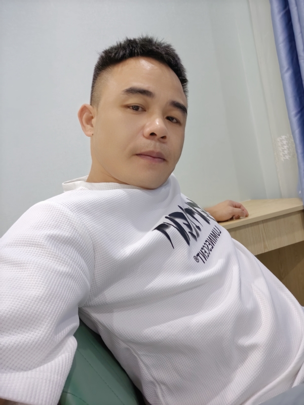 下一站的我的第二张照片--香港上门女婿服务网